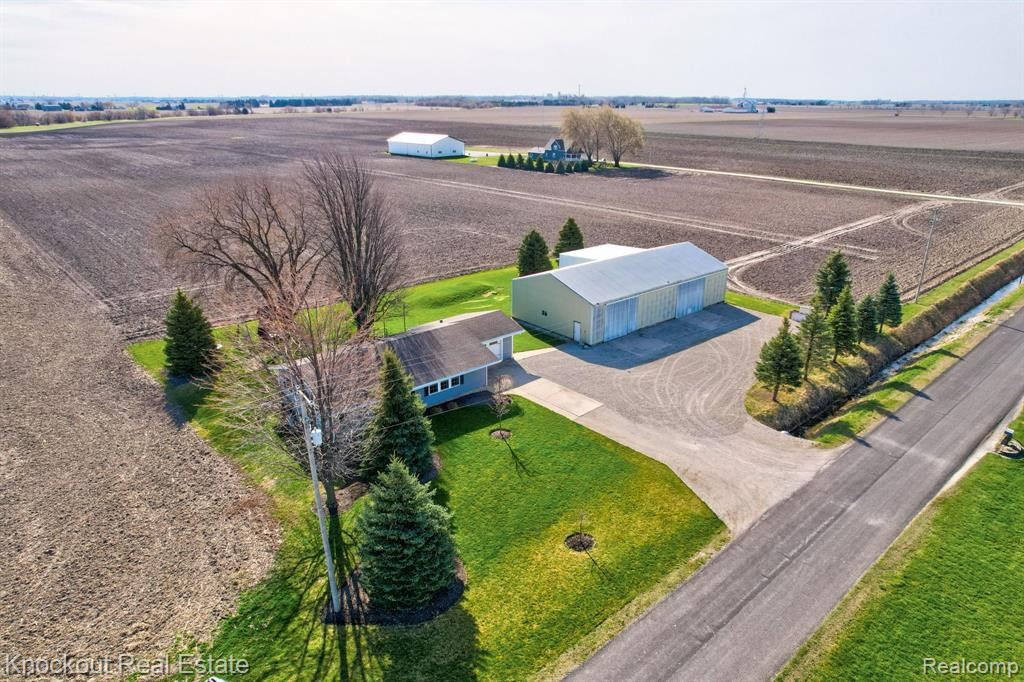 3710 N BEYER Road, Saginaw, MI 48601 — Photo 2