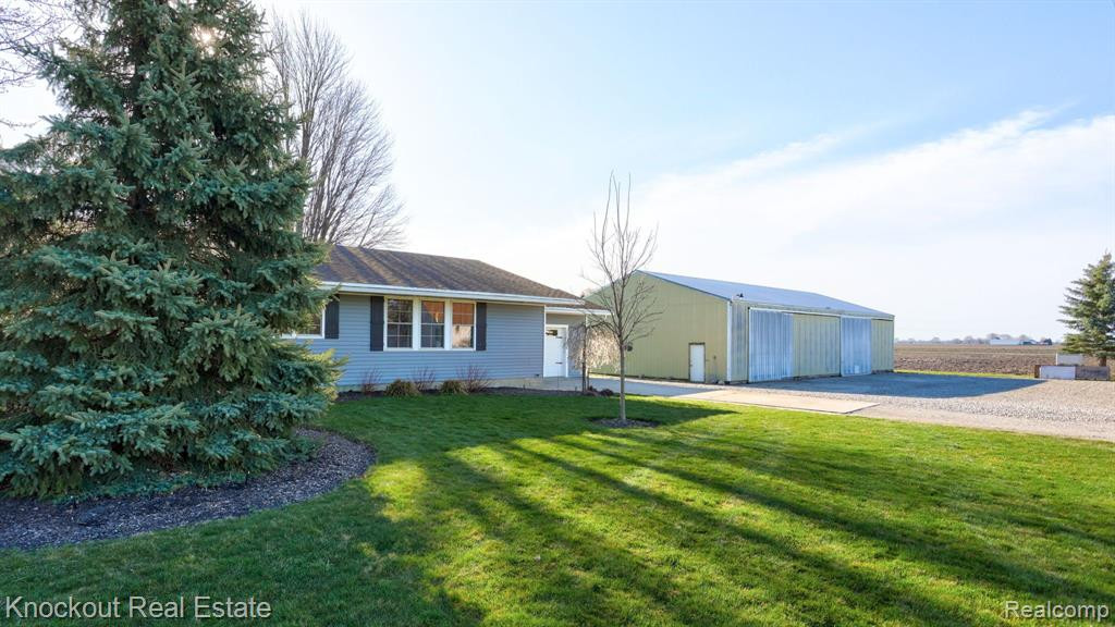 3710 N BEYER Road, Saginaw, MI 48601 — Photo 3