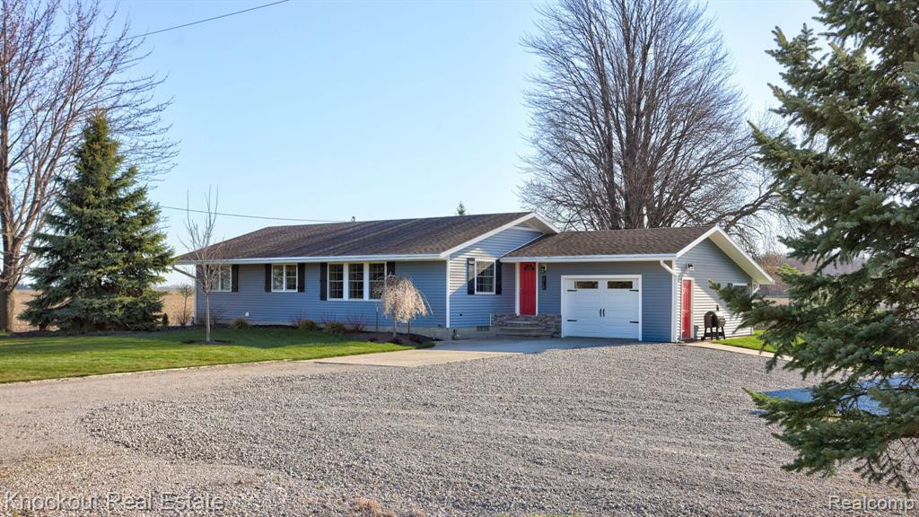3710 N BEYER Road, Saginaw, MI 48601 — Photo 4