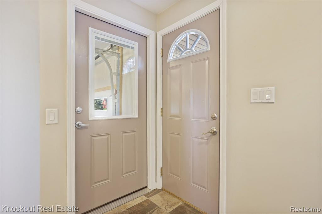 3710 N BEYER Road, Saginaw, MI 48601 — Photo 7