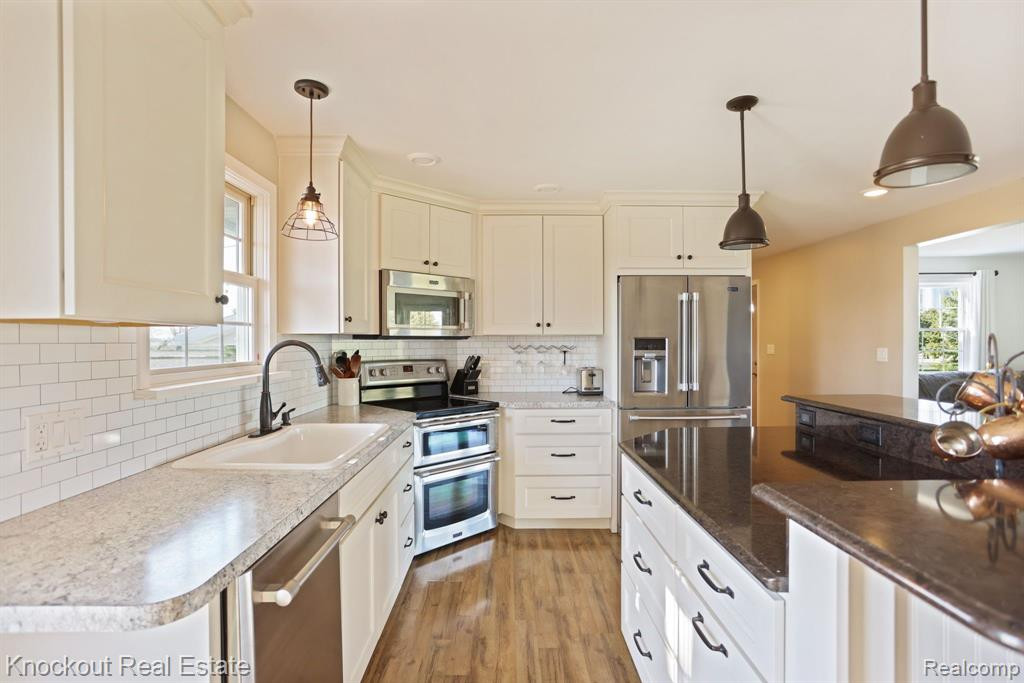 3710 N BEYER Road, Saginaw, MI 48601 — Photo 11