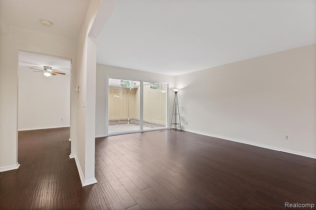 1722 S HILL Boulevard, Bloomfield Hills, MI 48304 — Photo 7