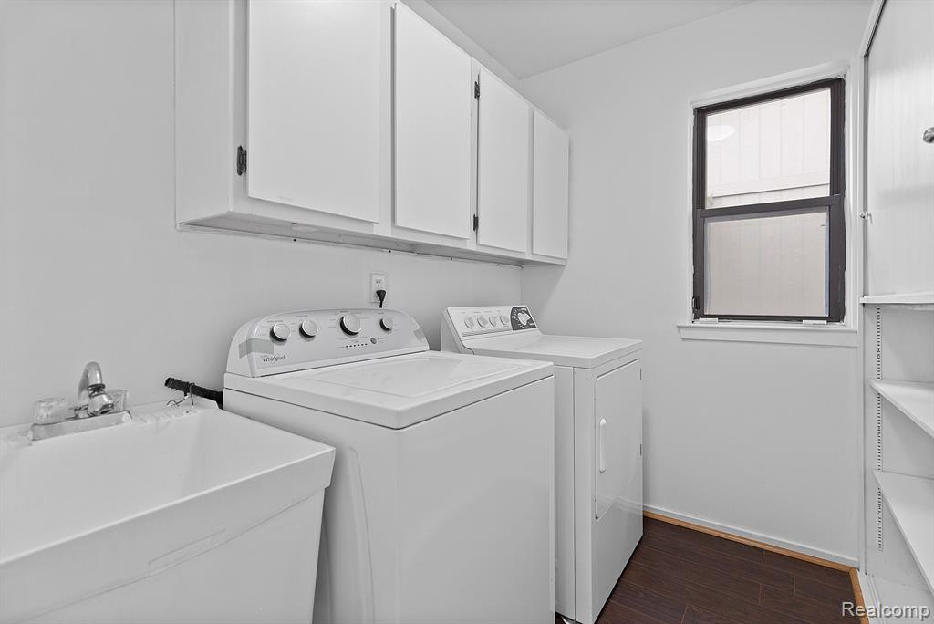 1722 S HILL Boulevard, Bloomfield Hills, MI 48304 — Photo 18
