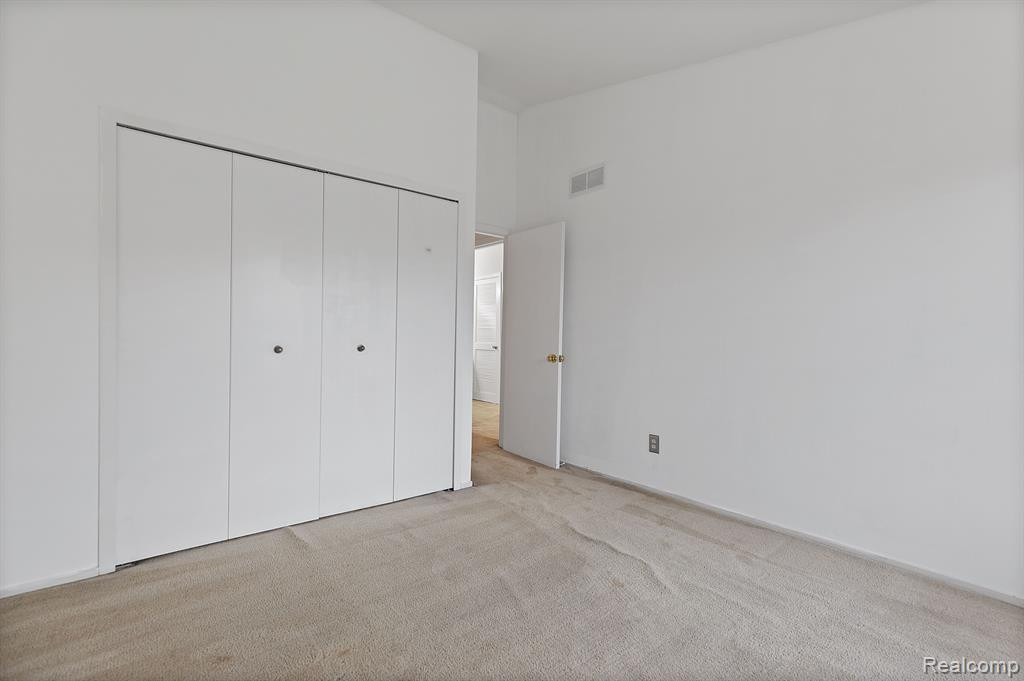 1722 S HILL Boulevard, Bloomfield Hills, MI 48304 — Photo 26
