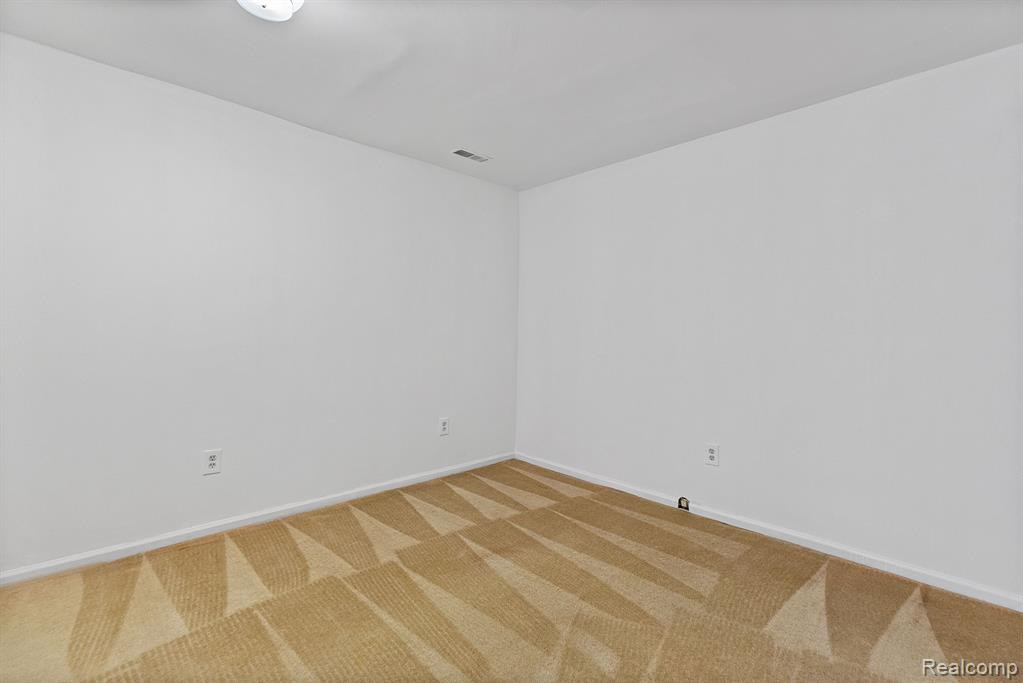 1722 S HILL Boulevard, Bloomfield Hills, MI 48304 — Photo 31