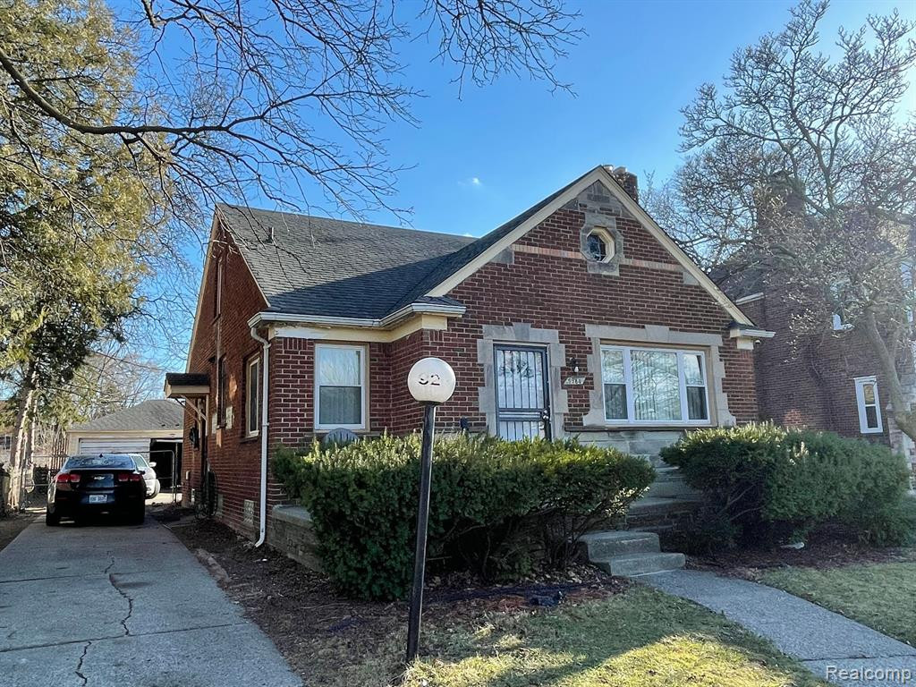 9284 E OUTER Drive, Detroit, MI 48213 — front exterior
