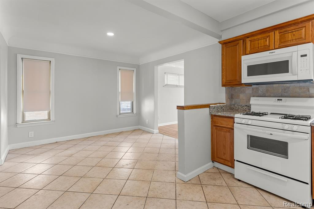 6430 HARTWELL Street, Dearborn, MI 48126 — Photo 12