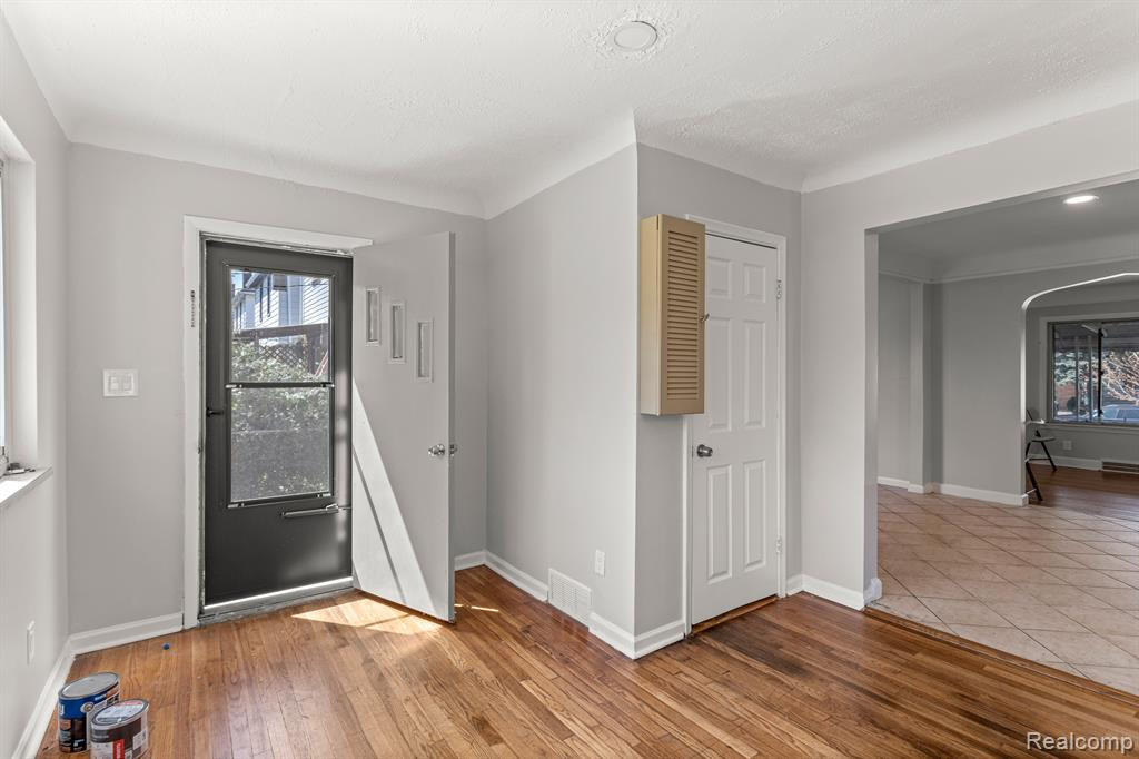 6430 HARTWELL Street, Dearborn, MI 48126 — Photo 14