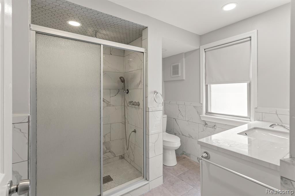 6430 HARTWELL Street, Dearborn, MI 48126 — Photo 21