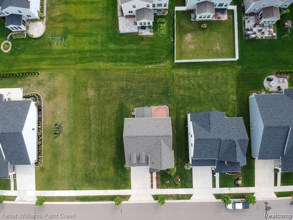 518 GOODRICH, Wixom, MI — Photo 4