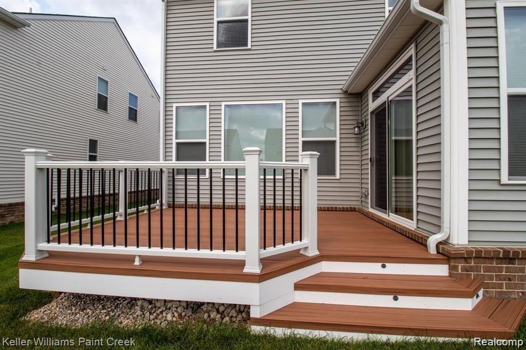 518 GOODRICH, Wixom, MI — Photo 6