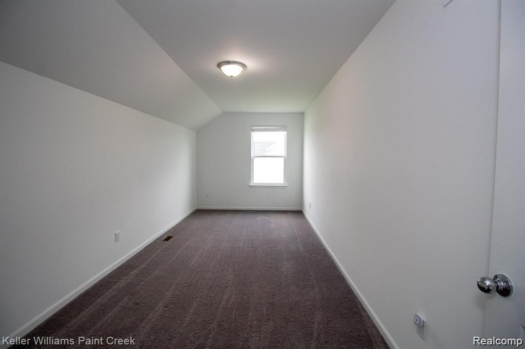 518 GOODRICH, Wixom, MI — Photo 19