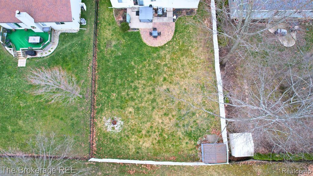 5360 TALL OAKS Drive, Grand Blanc, MI 48507 — Photo 35