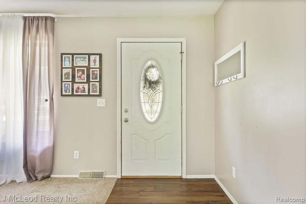 4925 WORTH Street, Millington, MI 48746 — Photo 6