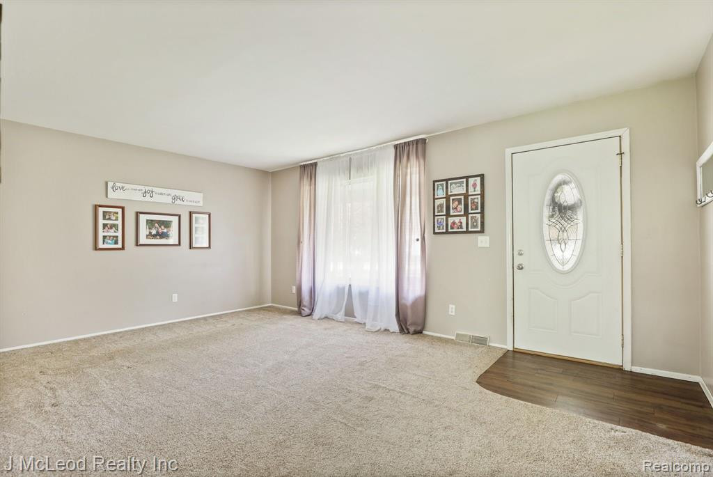 4925 WORTH Street, Millington, MI 48746 — Photo 7