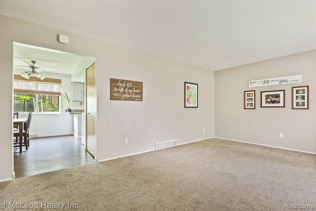 4925 WORTH Street, Millington, MI 48746 — Photo 10