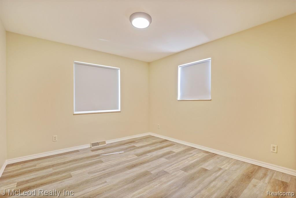 4925 WORTH Street, Millington, MI 48746 — Photo 19