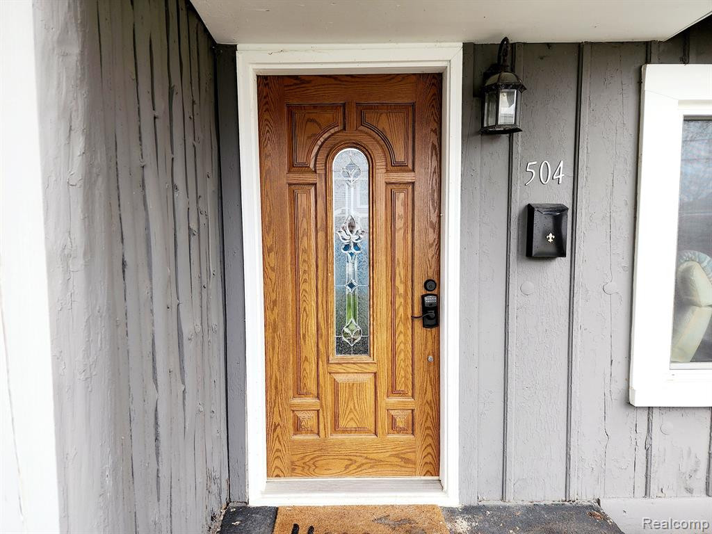 504 E SHORE Drive, Whitmore Lake, MI 48189 — Photo 11