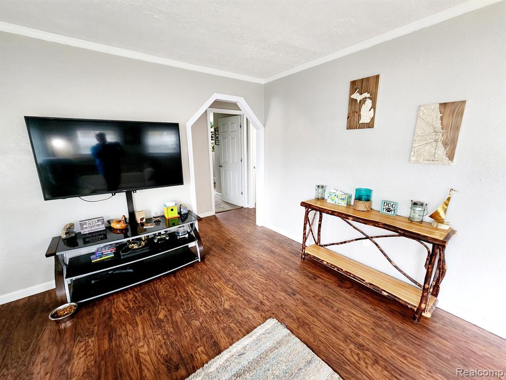 504 E SHORE Drive, Whitmore Lake, MI 48189 — Photo 16
