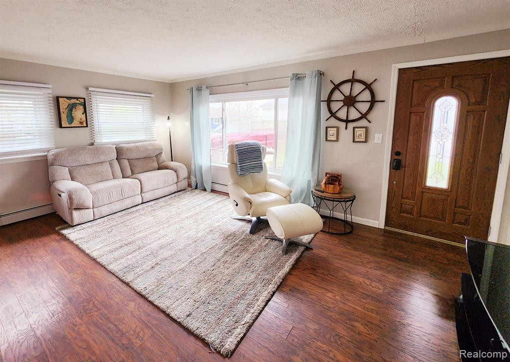 504 E SHORE Drive, Whitmore Lake, MI 48189 — Photo 17