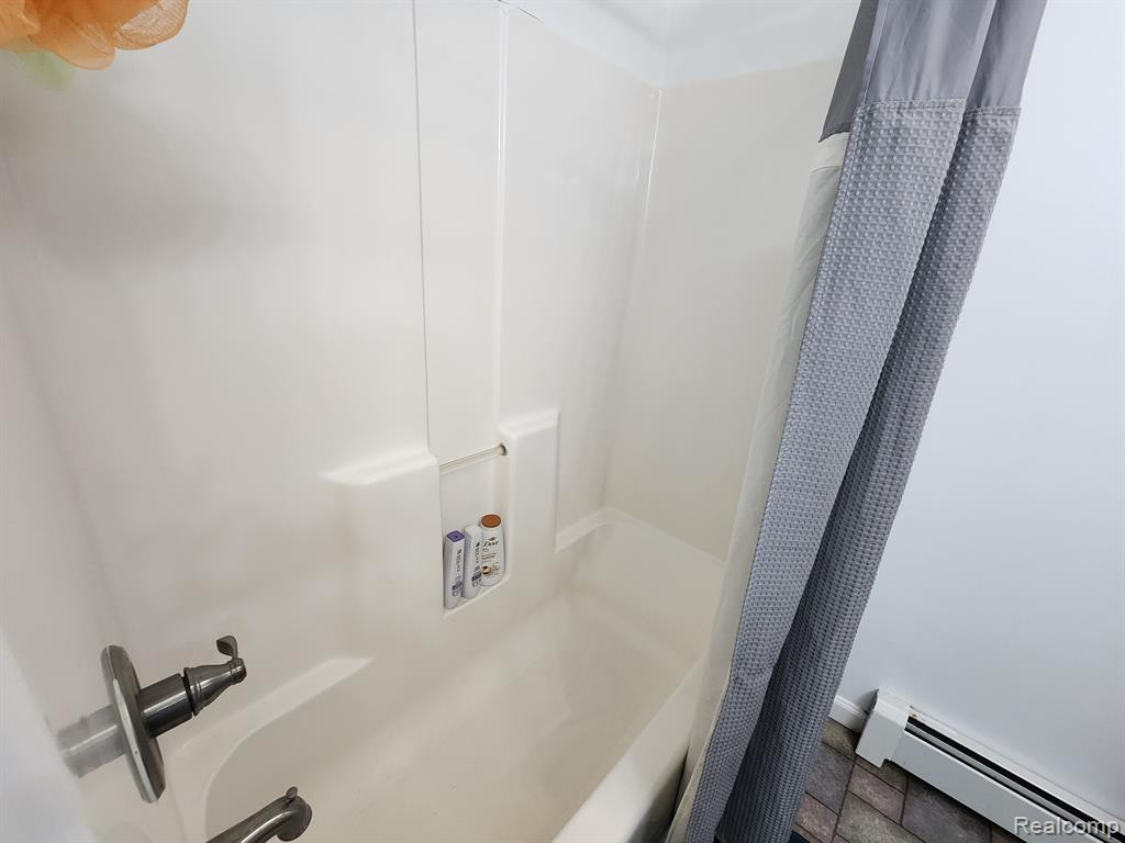 504 E SHORE Drive, Whitmore Lake, MI 48189 — Photo 30