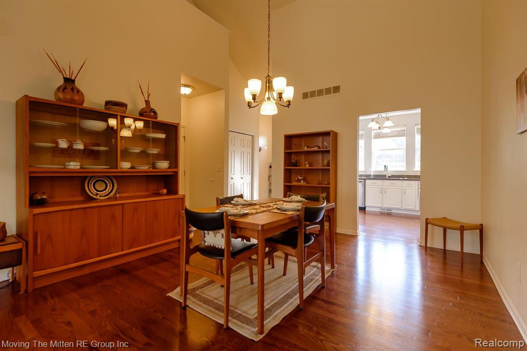 4009 FOREST BRIDGE Drive, Canton, MI 48188 — Photo 3