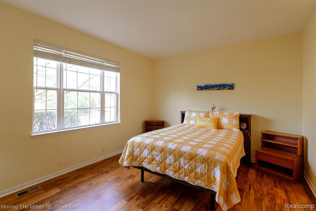 4009 FOREST BRIDGE Drive, Canton, MI 48188 — Photo 18
