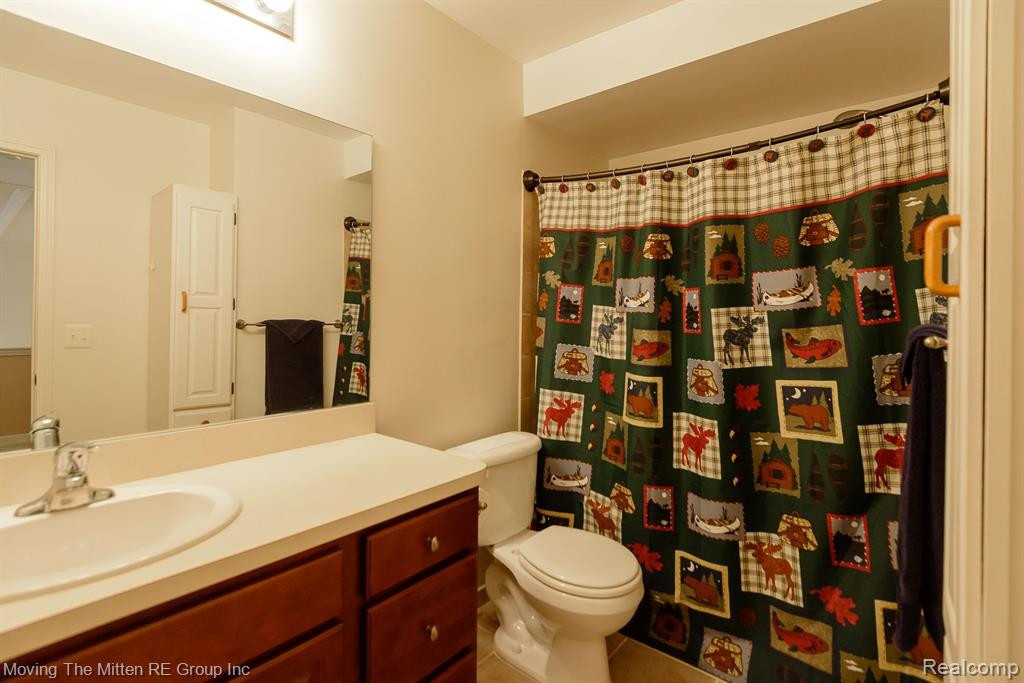 4009 FOREST BRIDGE Drive, Canton, MI 48188 — Photo 28