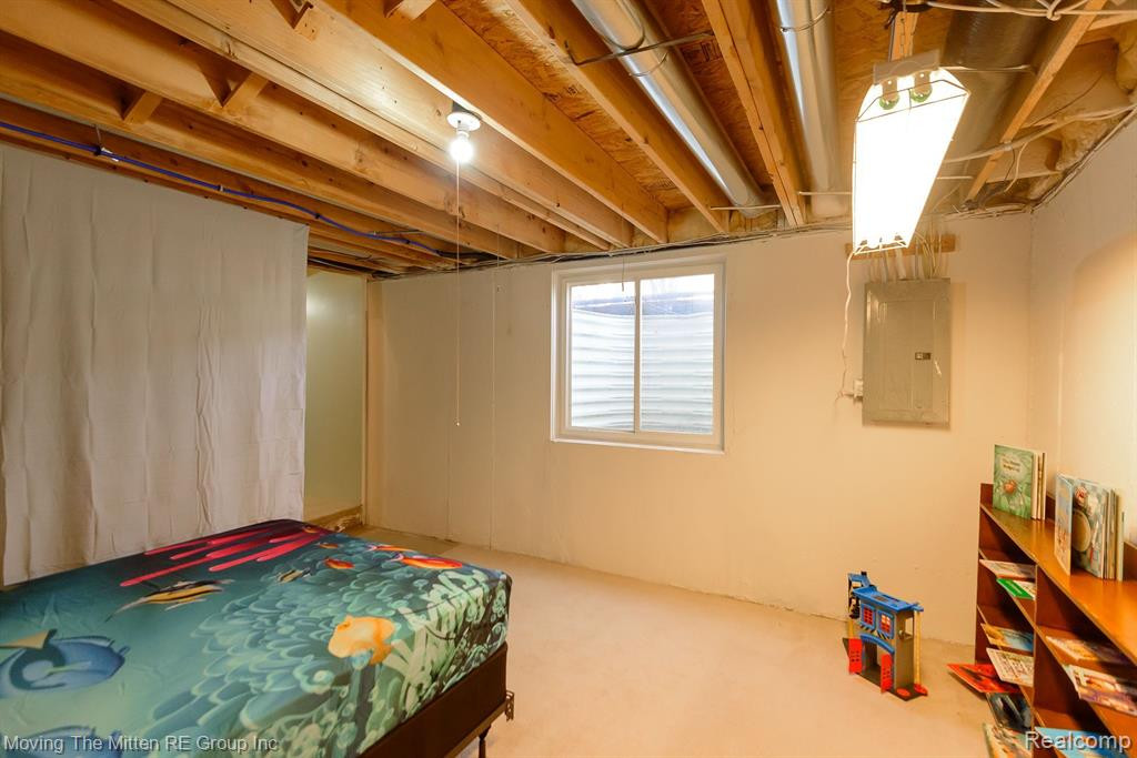4009 FOREST BRIDGE Drive, Canton, MI 48188 — Photo 30