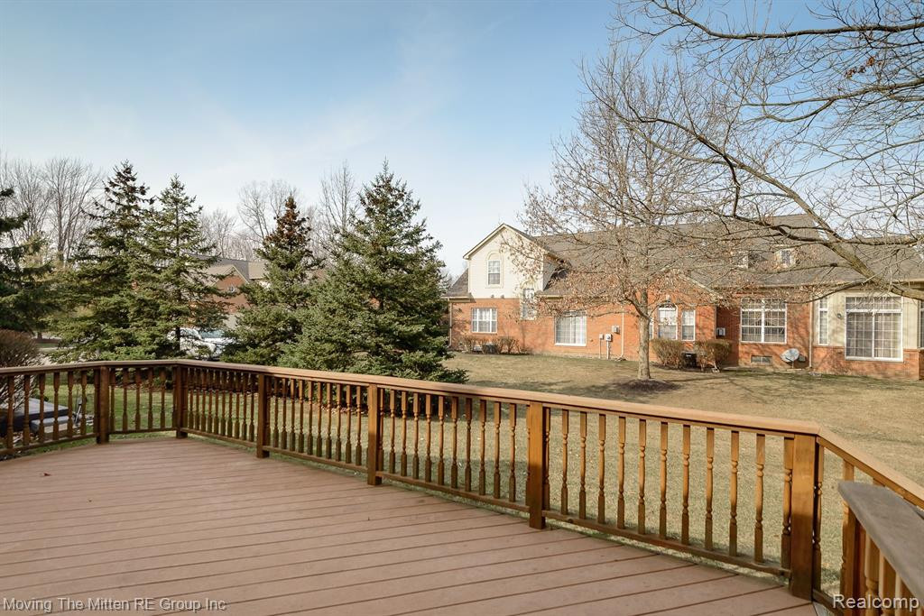 4009 FOREST BRIDGE Drive, Canton, MI 48188 — Photo 34