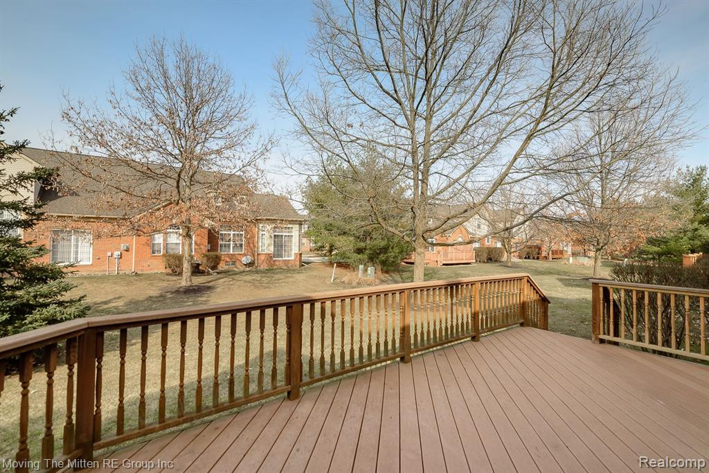 4009 FOREST BRIDGE Drive, Canton, MI 48188 — Photo 35