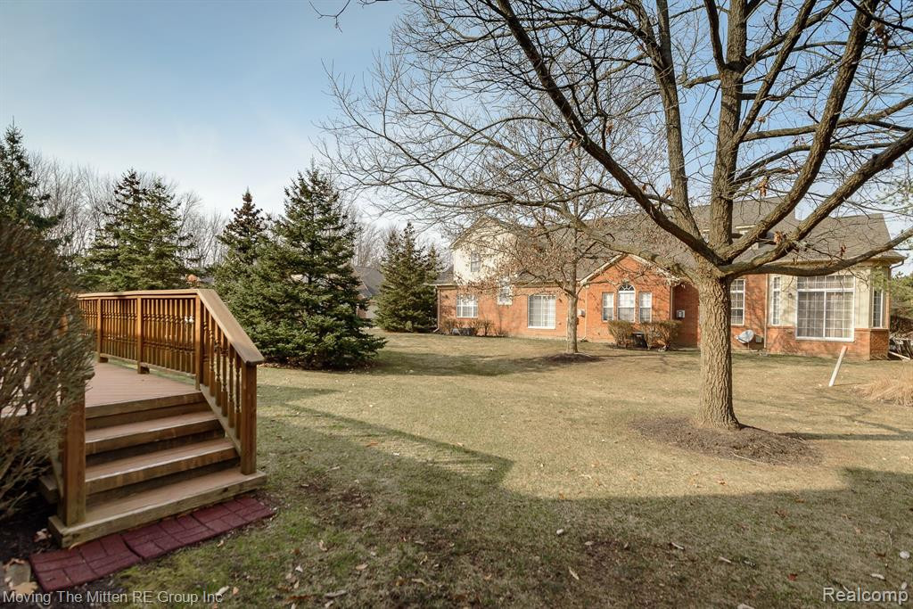 4009 FOREST BRIDGE Drive, Canton, MI 48188 — Photo 36