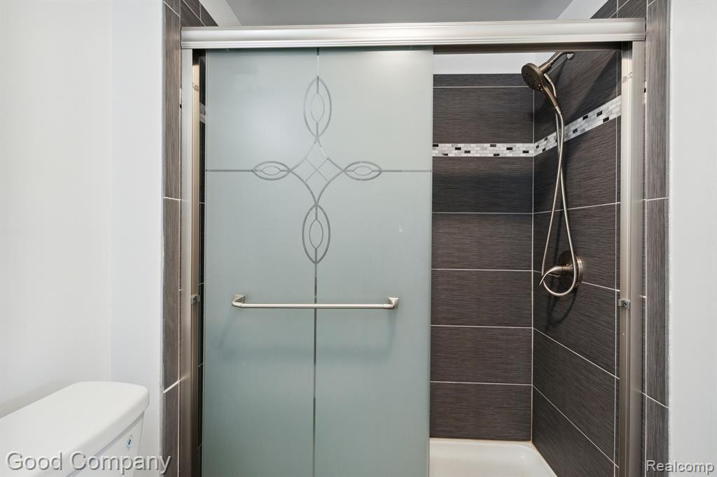 30070 W 12 MILE Road, 125, Farmington Hills, MI 48334 — Photo 25