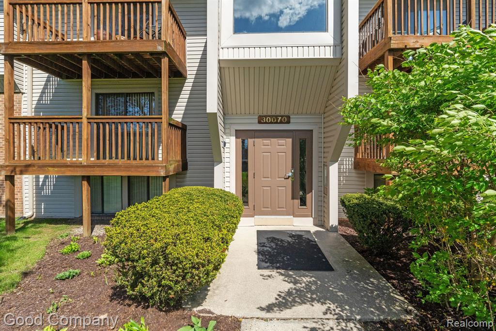 30070 W 12 MILE Road, 125, Farmington Hills, MI 48334 — Photo 29