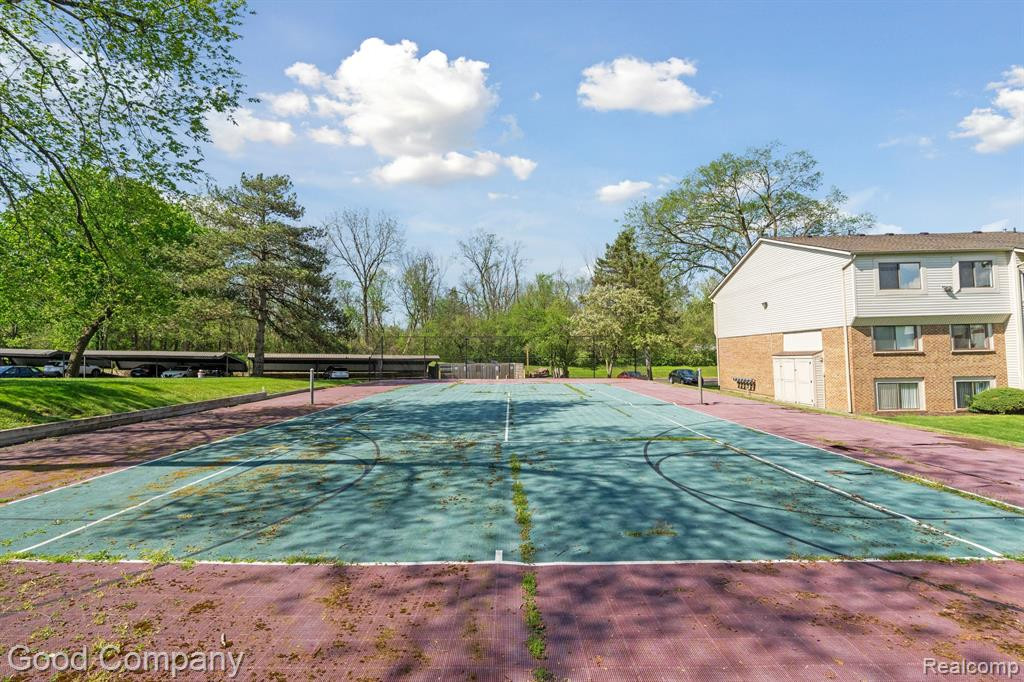 30070 W 12 MILE Road, 125, Farmington Hills, MI 48334 — Photo 36
