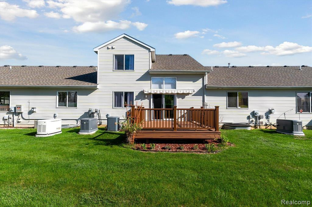 924 SPIREA, Howell, MI 48843 — Photo 39