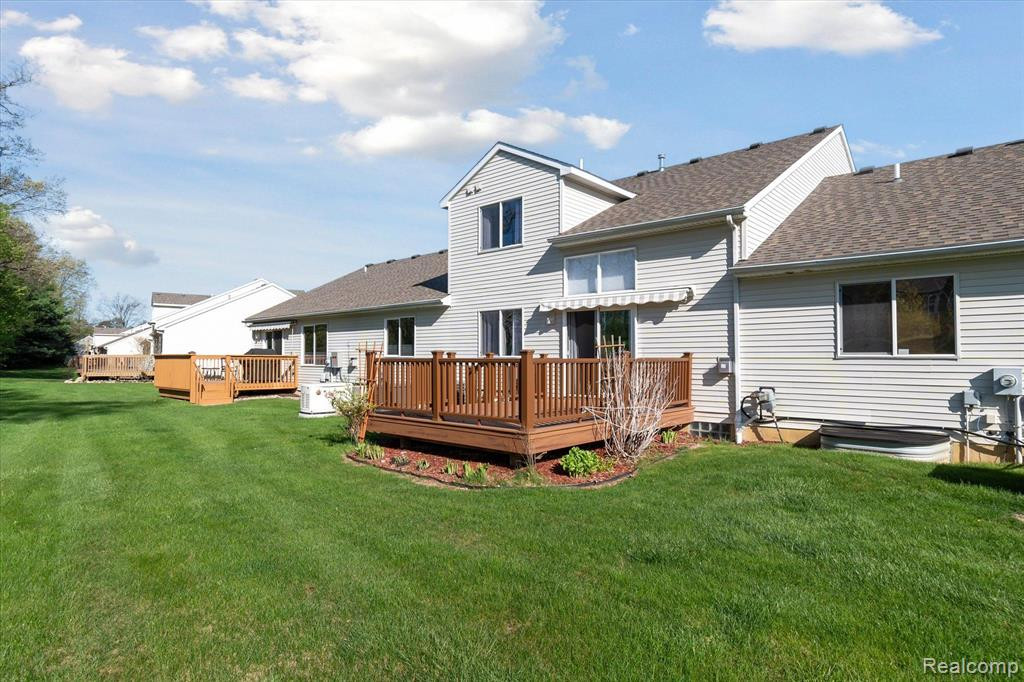 924 SPIREA, Howell, MI 48843 — Photo 40