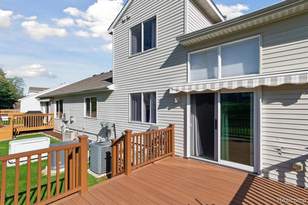 924 SPIREA, Howell, MI 48843 — Photo 42