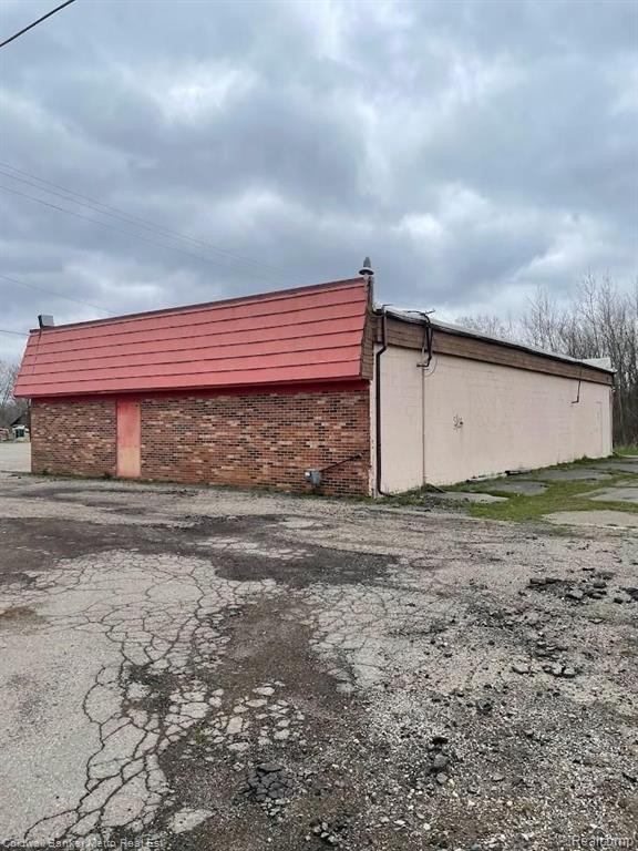 10775 DIXIE HWY, Davisburg, MI — Photo 2