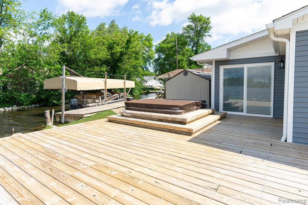 4349 ACHILLA Street, Commerce Twp, MI 48382 — Photo 3