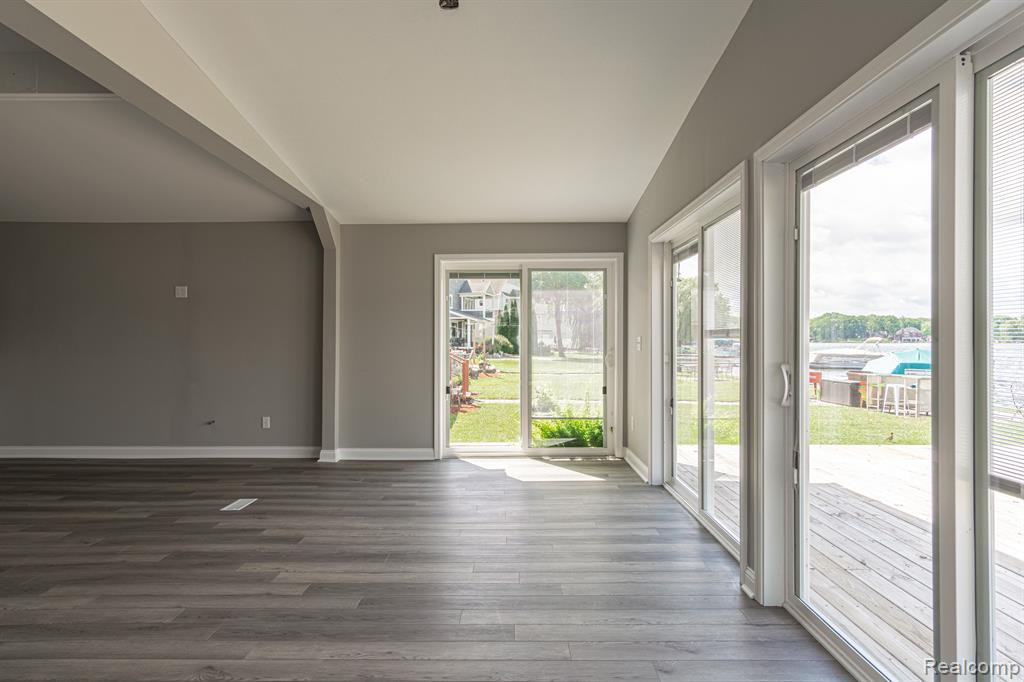 4349 ACHILLA Street, Commerce Twp, MI 48382 — Photo 11