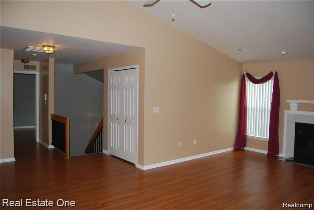 5772 PINE AIRES Drive, 27, Sterling Heights, MI 48314 — Photo 3