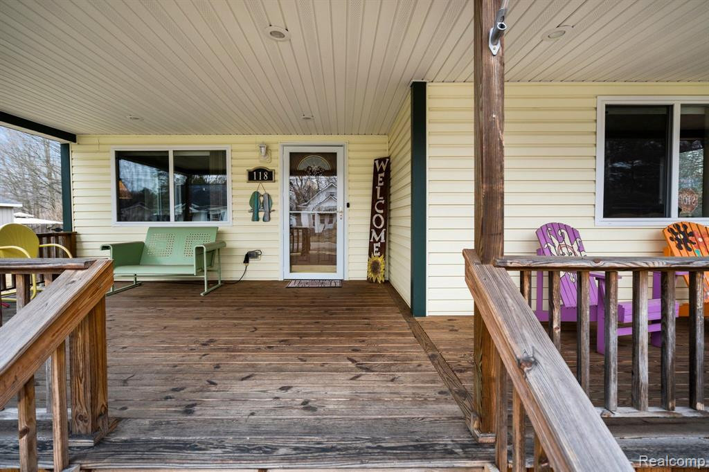 118 N WILLIAMS Street, Stockbridge, MI 49285 — Photo 2