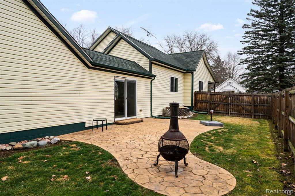 118 N WILLIAMS Street, Stockbridge, MI 49285 — Photo 38