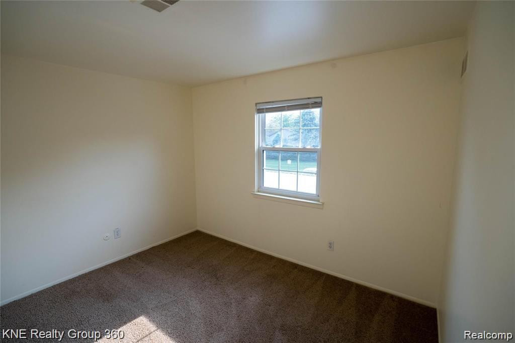 212 PRINCETON Drive, South Lyon, MI 48178 — Photo 8