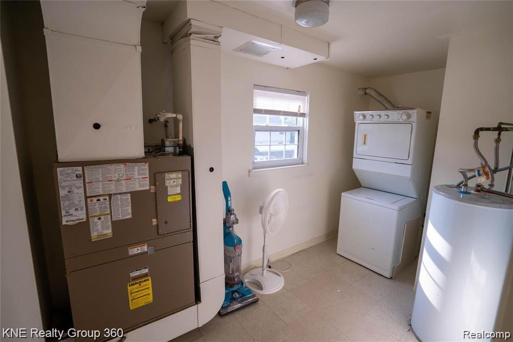 212 PRINCETON Drive, South Lyon, MI 48178 — Photo 12