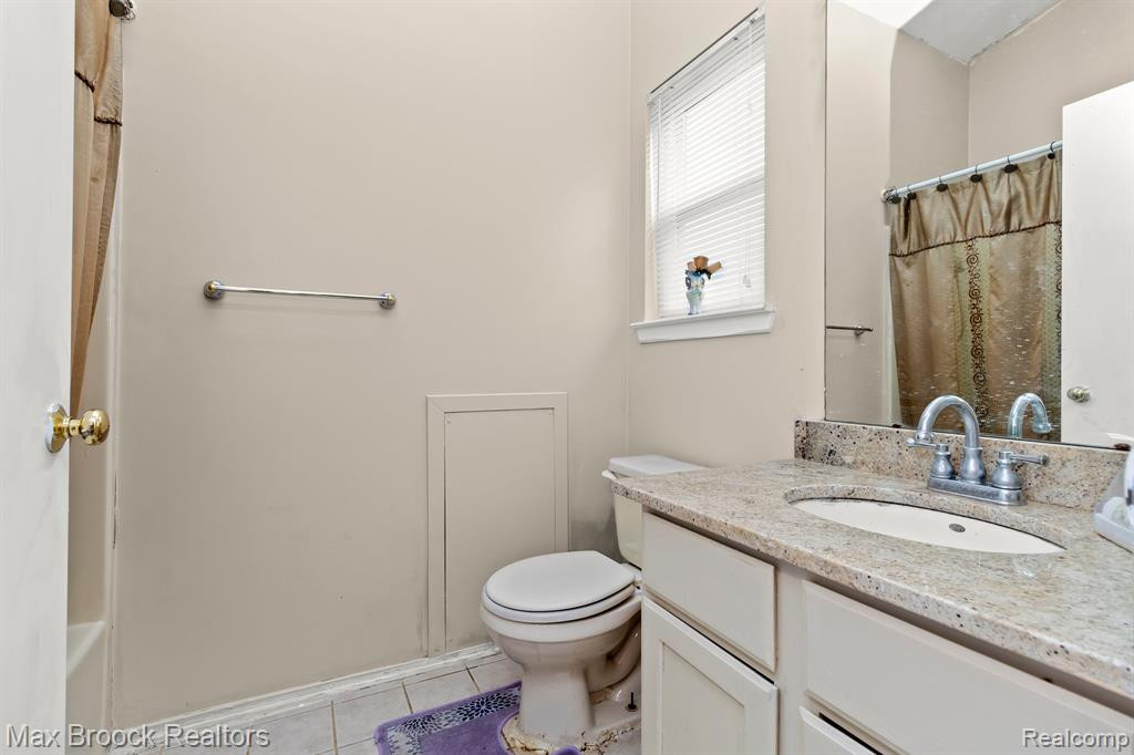 1504 POND VIEW Drive, Wixom, MI 48393 — Photo 19