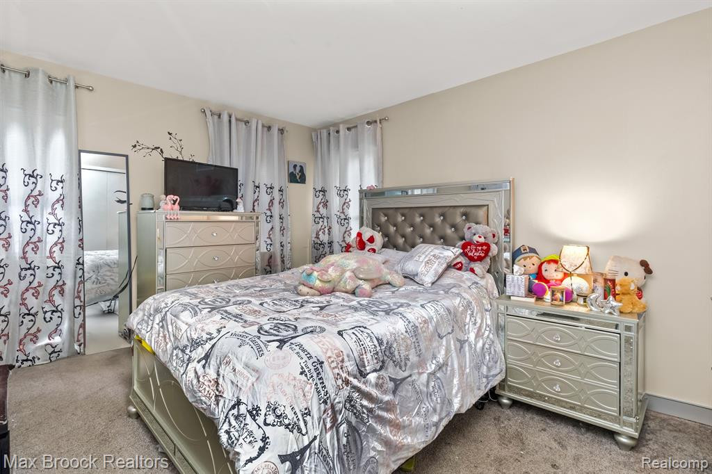 1504 POND VIEW Drive, Wixom, MI 48393 — Photo 20