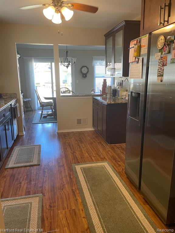 2091 MAPLEHURST Drive, Walled Lake, MI 48390 — Photo 9