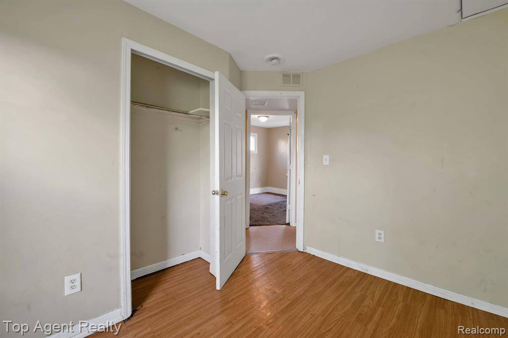 7553 ORCHARD Avenue, Warren, MI 48091 — Photo 16